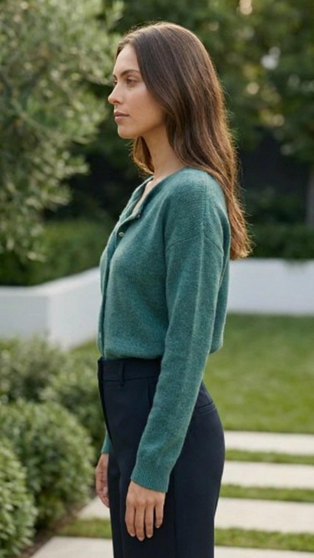 Celmira | Button Up Crew Neck Fitted Knit Cardigan